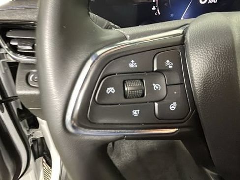 Used 2024 Buick Envista Sport Touring w/ Convenience I Package FWD image 16