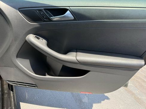 Used 2014 Volkswagen Jetta S FWD image 15