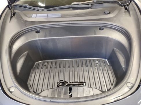 Used 2023 Tesla Model 3 Performance image 8