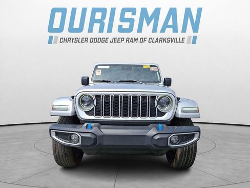 Used 2024 Jeep Wrangler Unlimited Sahara image 2