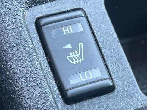 Used 2016 Nissan Rogue AWD image 19