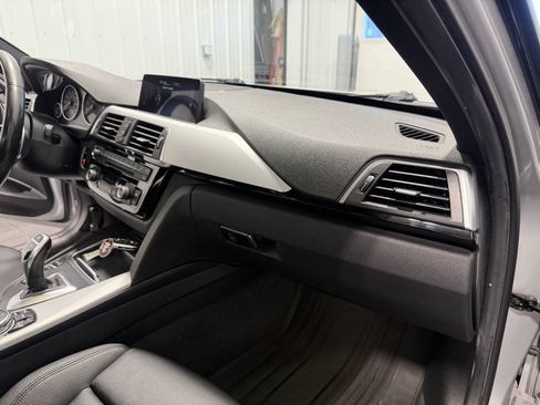 Used 2016 BMW 328i xDrive Sedan AWD/4WD image 17