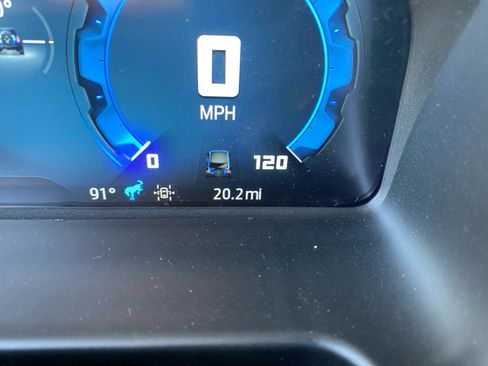 New 2025 Ford Bronco Badlands image 11