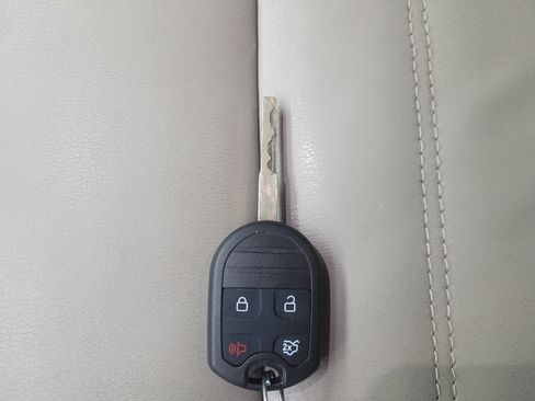 Used 2018 Ford Escape SEL image 32