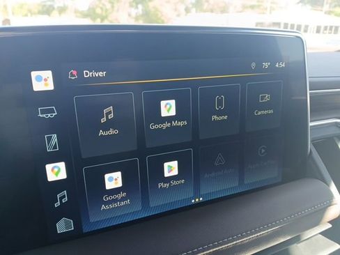 Used 2022 Chevrolet Suburban High Country image 30