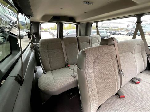 Used 2025 Chevrolet Express 3500 LT w/ LT Preferred Equipment Group RWD image 16