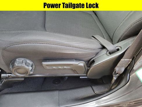 Used 2022 Jeep Gladiator Willys image 21