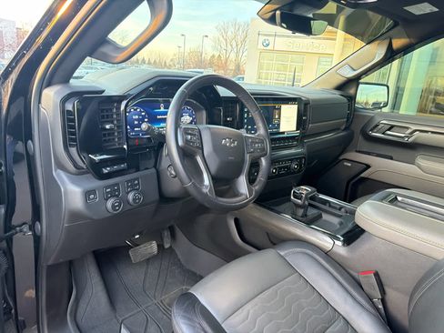 Used 2022 Chevrolet Silverado 1500 ZR2 w/ Technology Package image 25