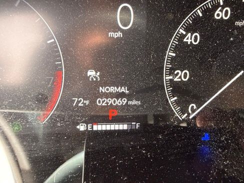 Used 2025 Honda HR-V Sport image 11
