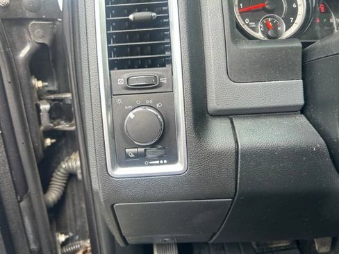 Used 2017 RAM 2500 SLT AWD/4WD image 22