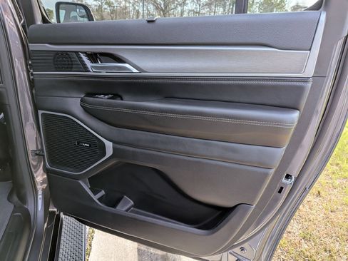 New 2026 Jeep Grand Wagoneer L Limited image 22