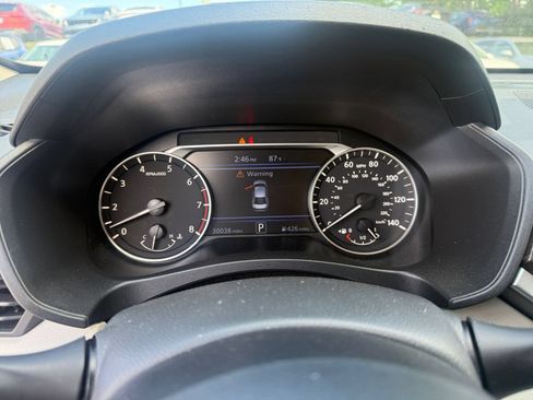 Used 2025 Nissan Altima 2.5 SV FWD image 40