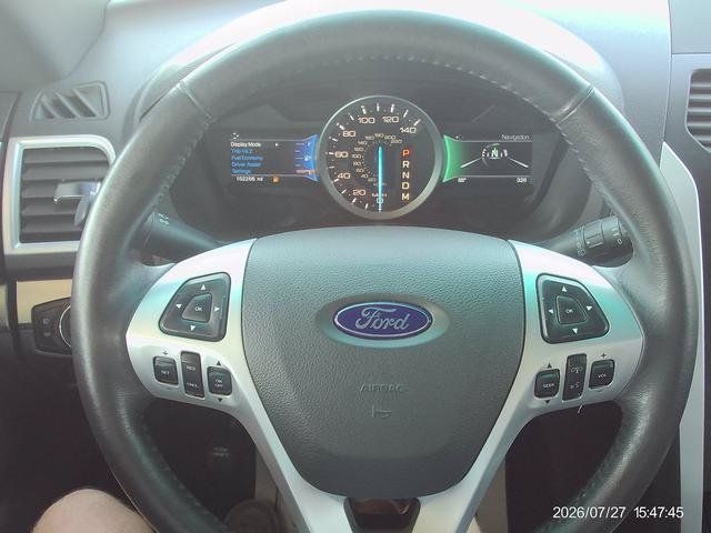 Used 2015 Ford Explorer XLT w/ Equipment Group 202A AWD/4WD image 11