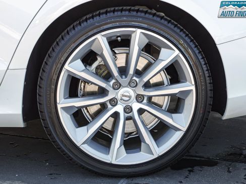 Used 2021 Volvo S60 T6 Momentum AWD/4WD image 26