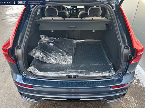 New 2026 Volvo XC60 B5 Plus w/ Climate Package image 17