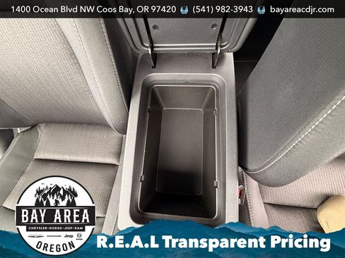 Used 2024 Nissan Altima 2.5 SV FWD image 25