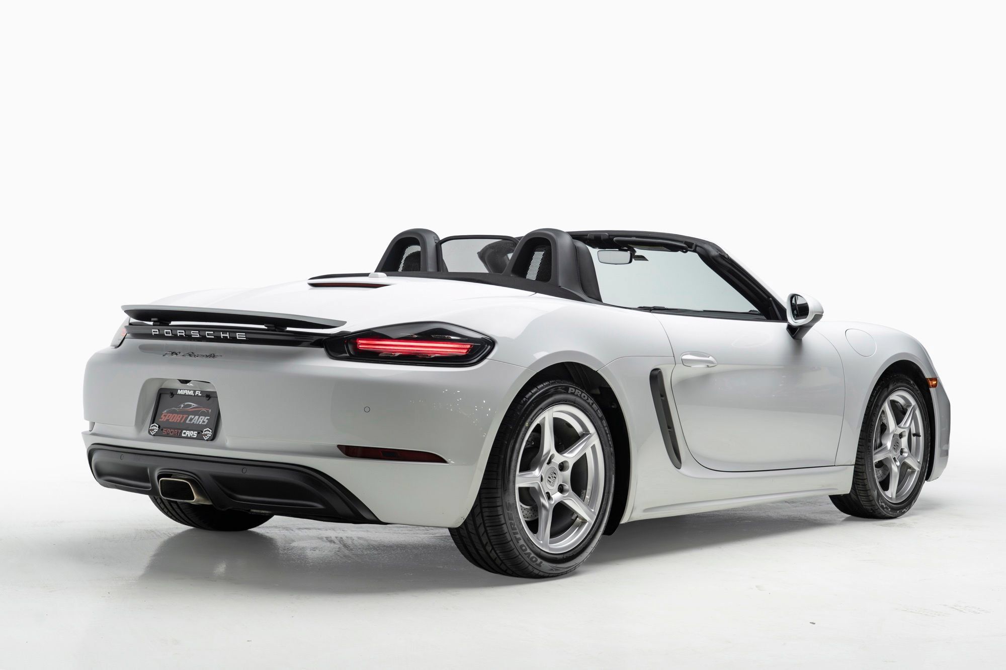 Used 2022 Porsche 718 Boxster RWD image 8