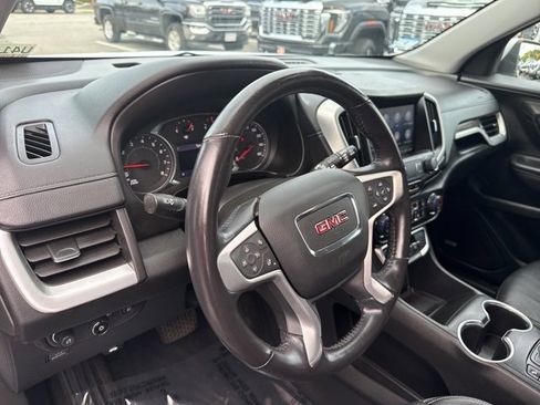 Used 2022 GMC Terrain SLT w/ Infotainment Package II image 11