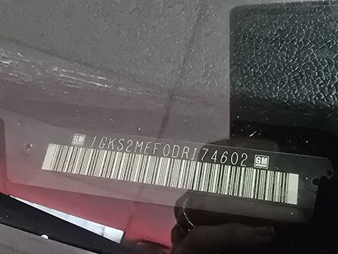 Used 2013 GMC Yukon XL Denali image 41