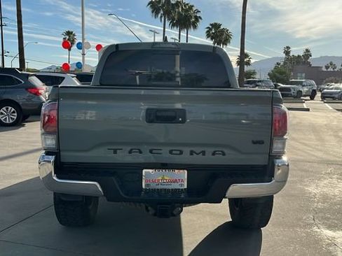 Used 2022 Toyota Tacoma TRD Off-Road image 23