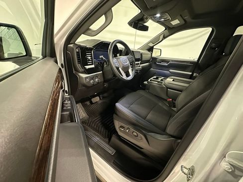 Used 2025 GMC Sierra 1500 Elevation AWD/4WD image 21