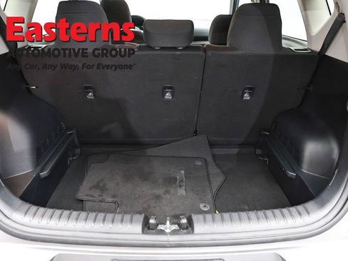 Used 2025 Kia Soul LX w/ LX Technology Package FWD image 9