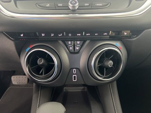New 2026 Chevrolet Blazer LT w/ Convenience Package image 16