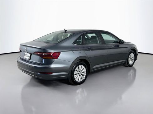 Used 2019 Volkswagen Jetta FWD image 9