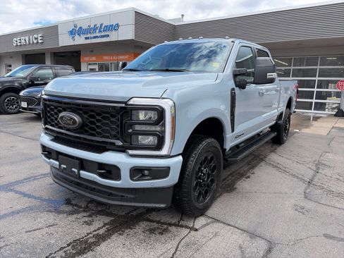 New 2026 Ford F350 Lariat w/ Black Appearance Package AWD/4WD image 3