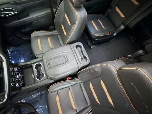 Used 2023 GMC Yukon XL AT4 w/ Technology Package image 24