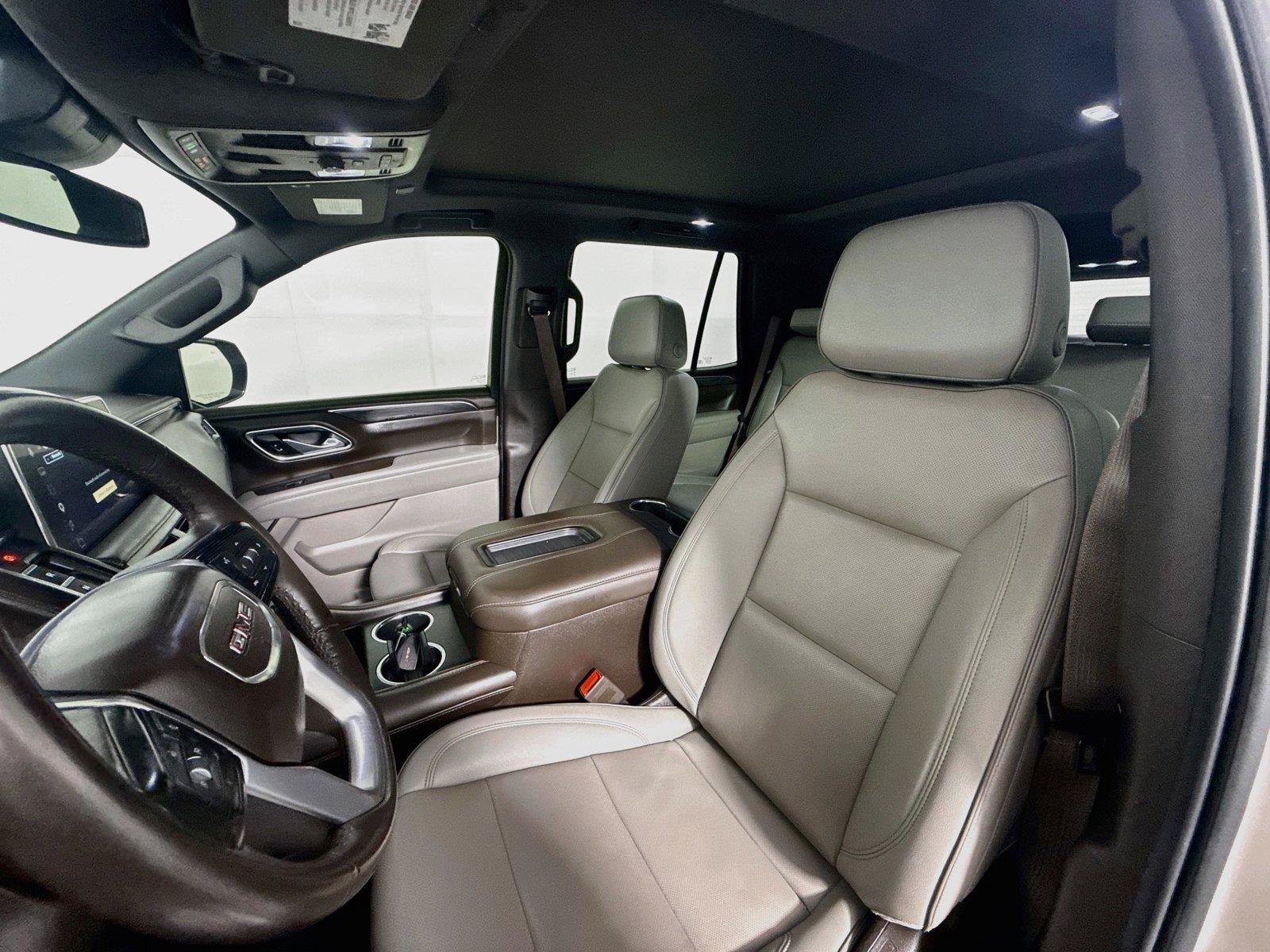 Used 2023 GMC Yukon SLT AWD/4WD image 12
