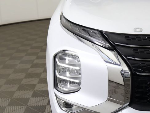 Used 2022 Mitsubishi Outlander SEL FWD image 15