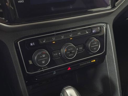 Used 2021 Volkswagen Atlas SEL image 33