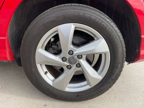 Used 2020 Audi Q3 2.0T Premium w/ Convenience Package image 16