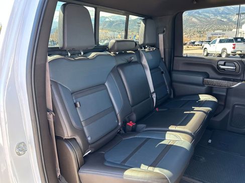 Used 2023 GMC Sierra 2500 Denali w/ Denali Ultimate Package image 22
