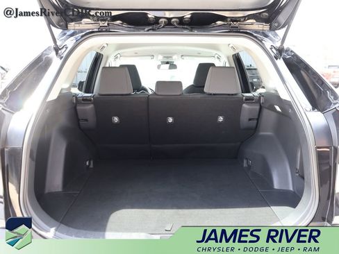 Used 2025 Toyota RAV4 XLE AWD/4WD image 14