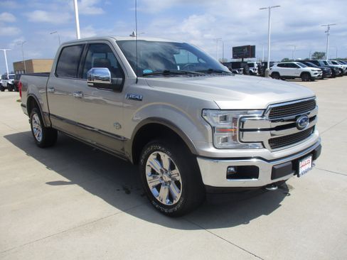 Used 2018 Ford F150 King Ranch w/ Equipment Group 601A Luxury AWD/4WD image 9