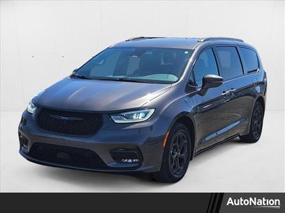Used 2021 Chrysler Pacifica Limited w/ Premium & Safety Sphere Group