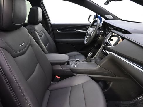Certified 2023 Cadillac XT5 Premium Luxury AWD/4WD image 17