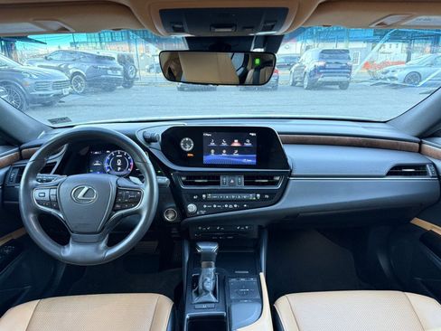 Used 2022 Lexus ES 350 w/ Premium Package image 13