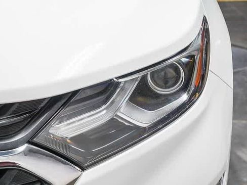 Used 2019 Chevrolet Equinox LS image 8