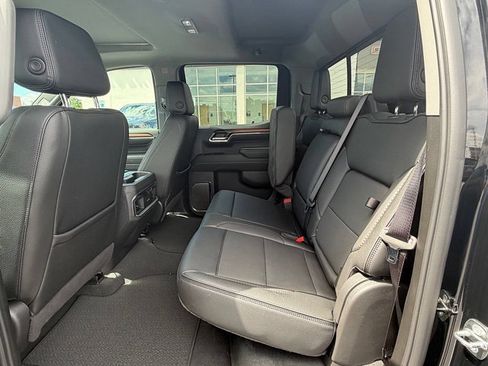 Used 2024 GMC Sierra 1500 Denali w/ Technology Package AWD/4WD image 17