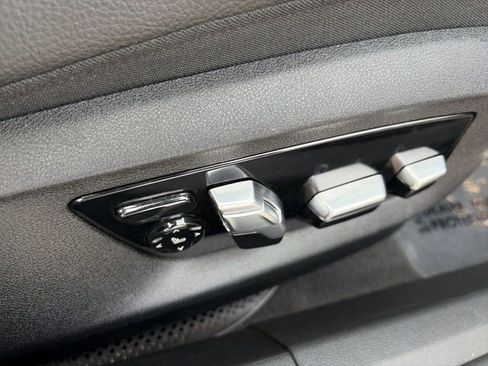 Used 2018 BMW 640i Gran Turismo xDrive image 11