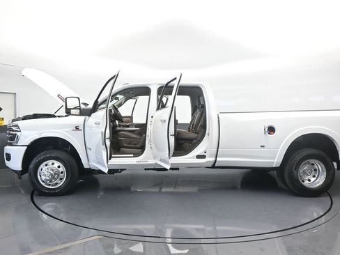 New 2025 RAM 3500 Longhorn w/ Max Tow Package image 81