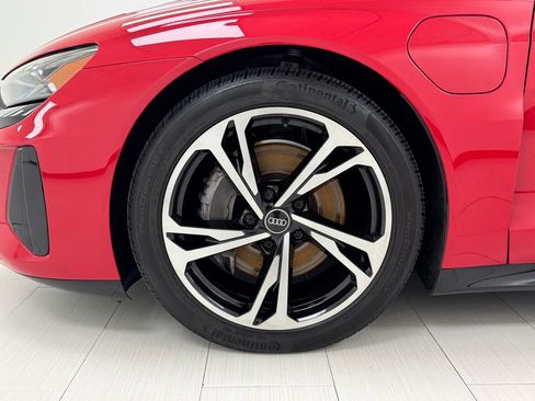 Used 2022 Audi e-tron GT Premium Plus w/ Performance Package image 41