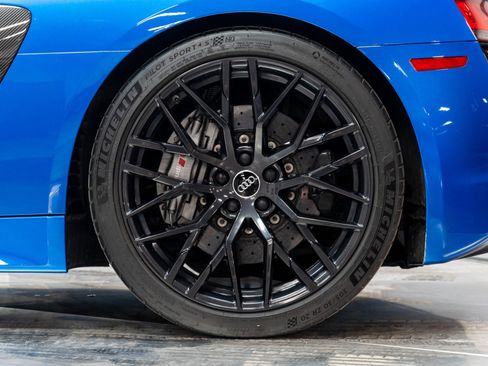 Used 2017 Audi R8 V10 plus AWD/4WD image 33