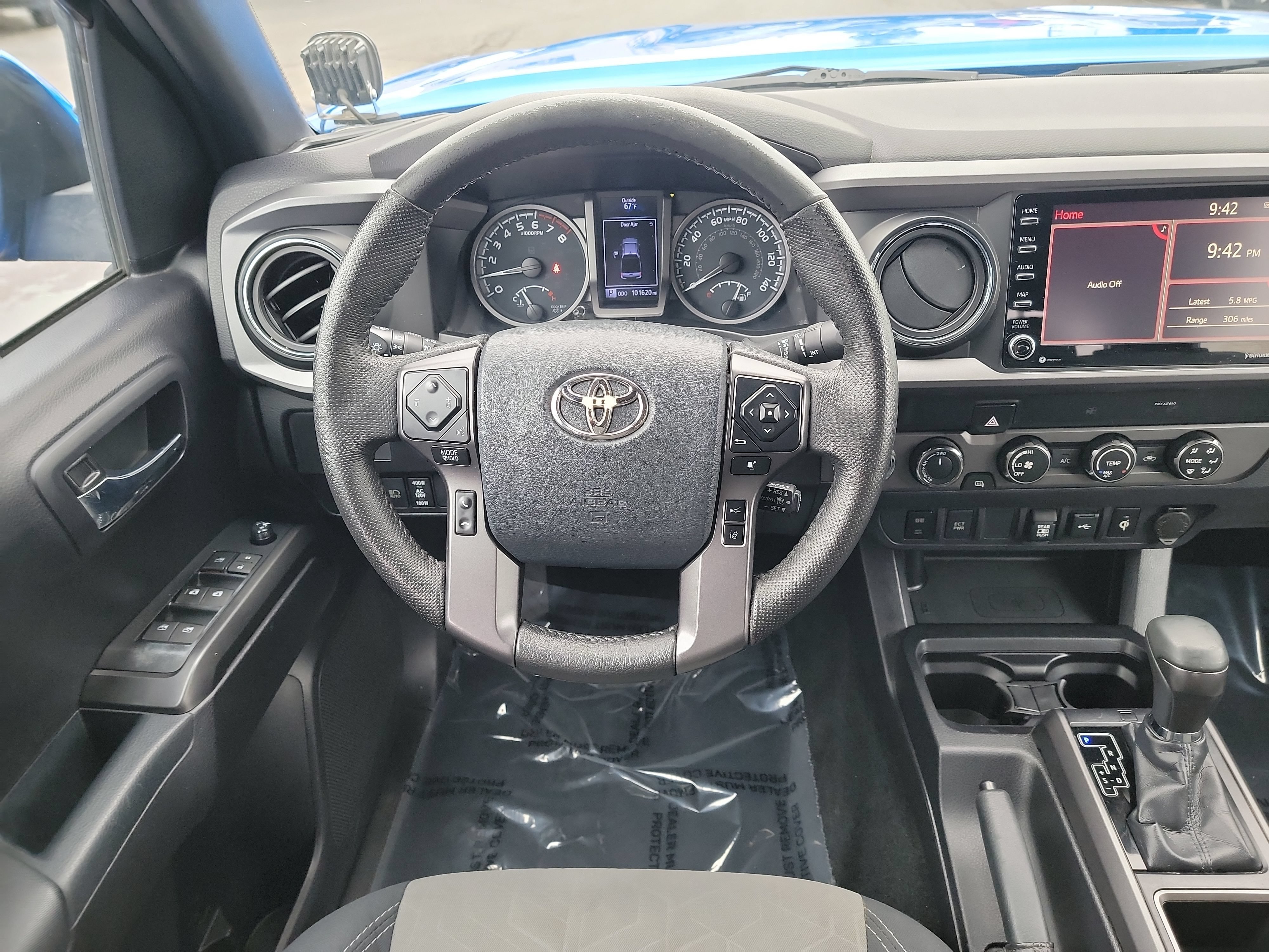 Used 2020 Toyota Tacoma TRD Off-Road AWD/4WD image 16