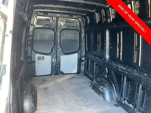 Used 2016 Mercedes-Benz Sprinter 2500 image 14