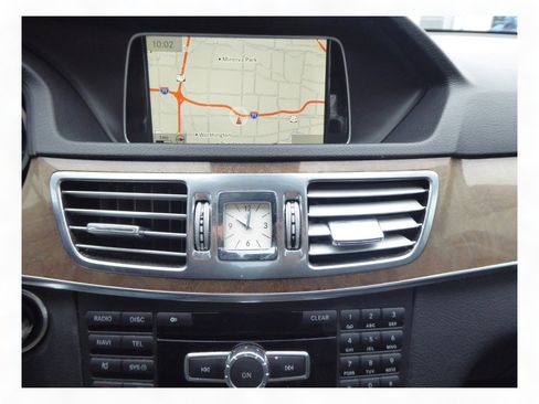 Used 2014 Mercedes-Benz E 350 4MATIC Sedan image 13