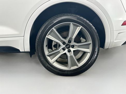 Used 2025 Audi Q5 2.0T Premium AWD/4WD image 11